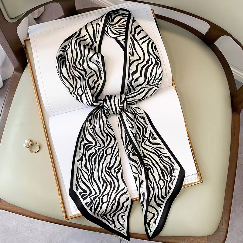 Luxury Bags In China - Luxe Zebra Print Zijden Vierkante Sjaal