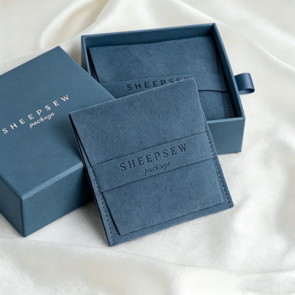 Luxury Bags No Logo - 50 stuks 9*9*3.5cm Cadeautasjes en -zakjes
