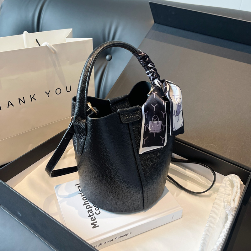 Rode PU-emmer schouder- en cro - Luxury Bags In Sale recensie en prijs