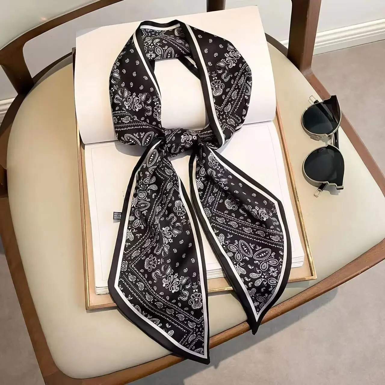 Design Print Skinny Sjaal Plai - Luxury Bags For Women Brands recensie en prijs