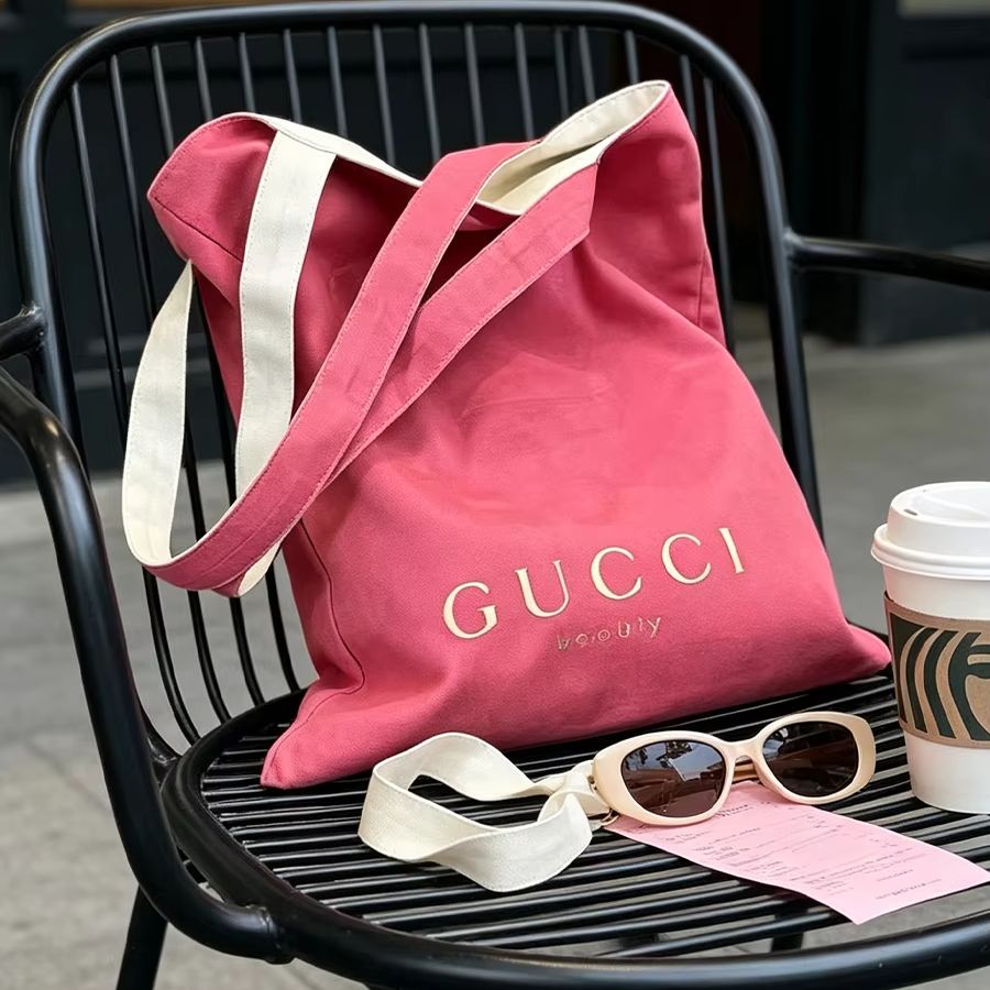 GUCCIs tas Dames Canvas Tote B - Shoulder Bag Slouchy recensie en prijs